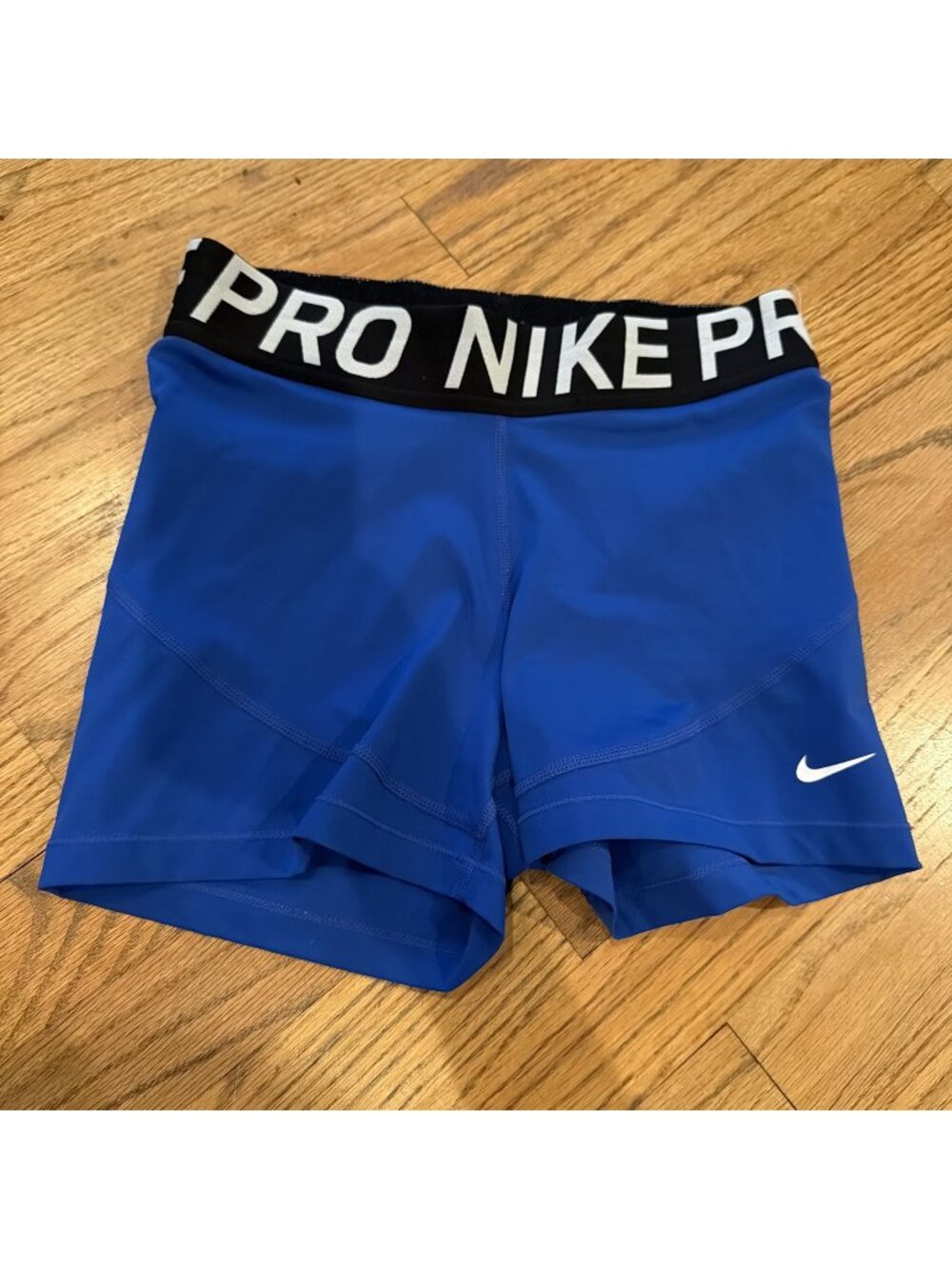 NIKE PRO WOMENS ROYAL BLUE DRI FIT SHORTS BLUE M
